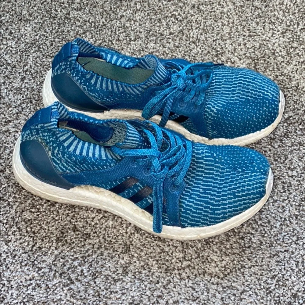 Adidas Parley Ultraboost running shoes - Picture 7 of 8